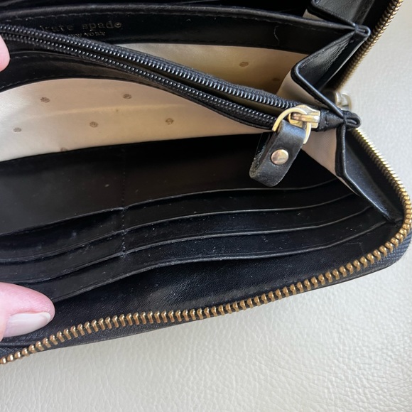 Wallet - Picture 4 of 4